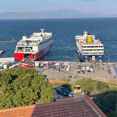On The Port ראפינה